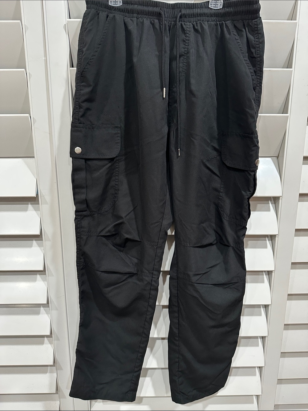 Source Unknown Black Cargo Joggers with Snap Flap Pockets